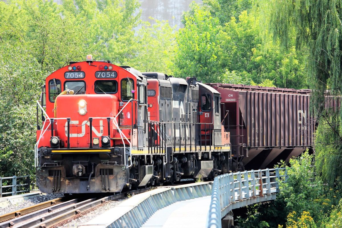 Express Train 1.jpg Express Train 1.jpg