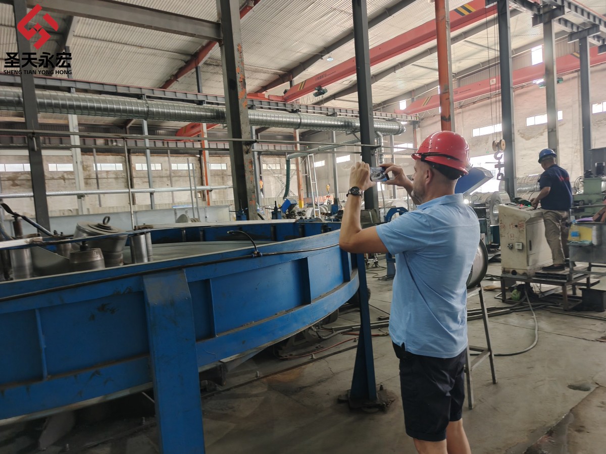 Polish Customers Visit Our Steel Pipe Factory for Business Cooperation