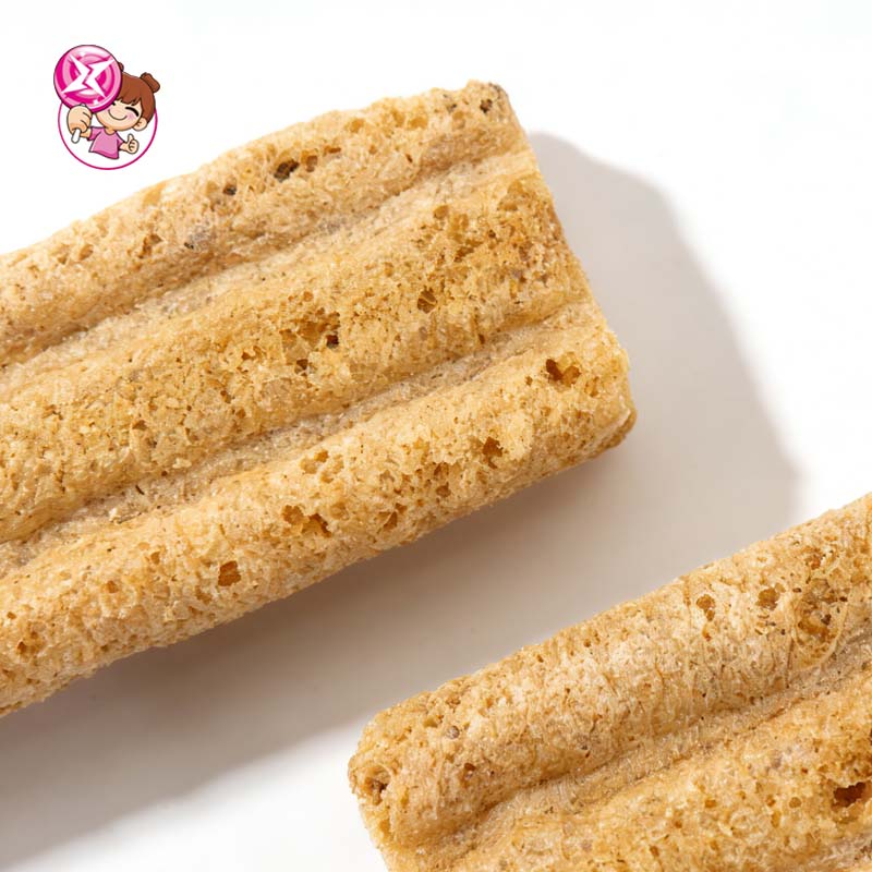 Three-flavor sandwich cylindrical cookies