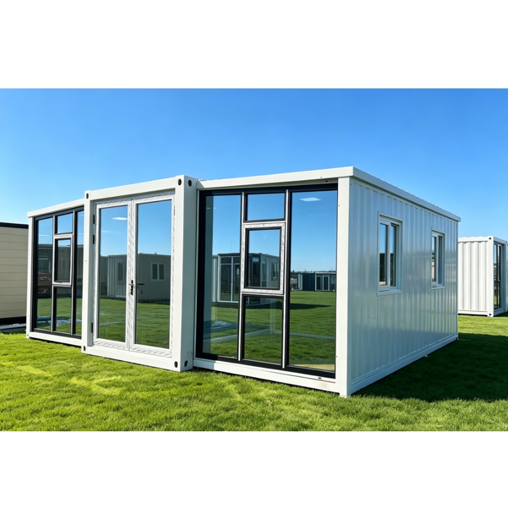 Double winged expandable house