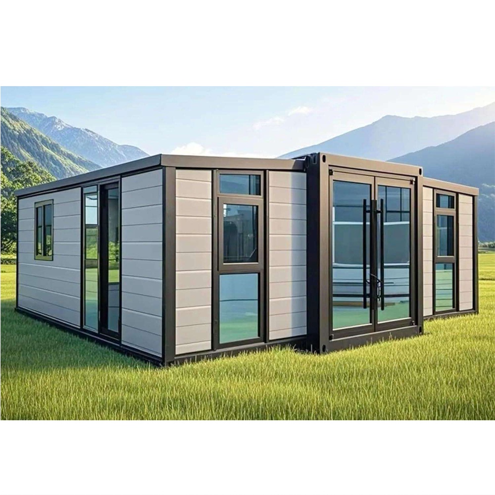 Double winged expandable house