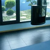 Raised floors and quality porcelain tiles
