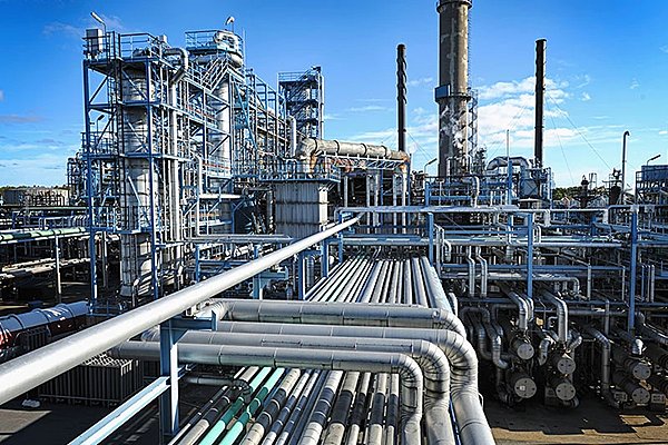 Steel is also widely used in the energy industry, such as in the manufacturing of oil and gas pipelines, transmission towers, and other equipment.