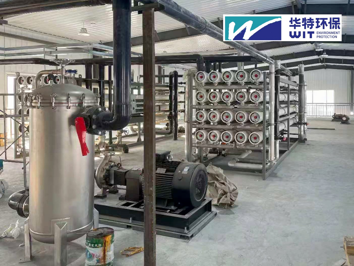 Equipo integrado de tratamiento de purificación de agua montado sobre skid a gran escala