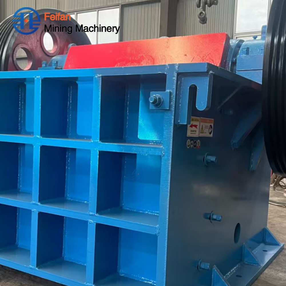 OEM PXE Series Jaw Crusher Low Profile Design, 100 TPH At Closed Side Setting 80mm, For Underground Mine Or Tunnel Project Machine