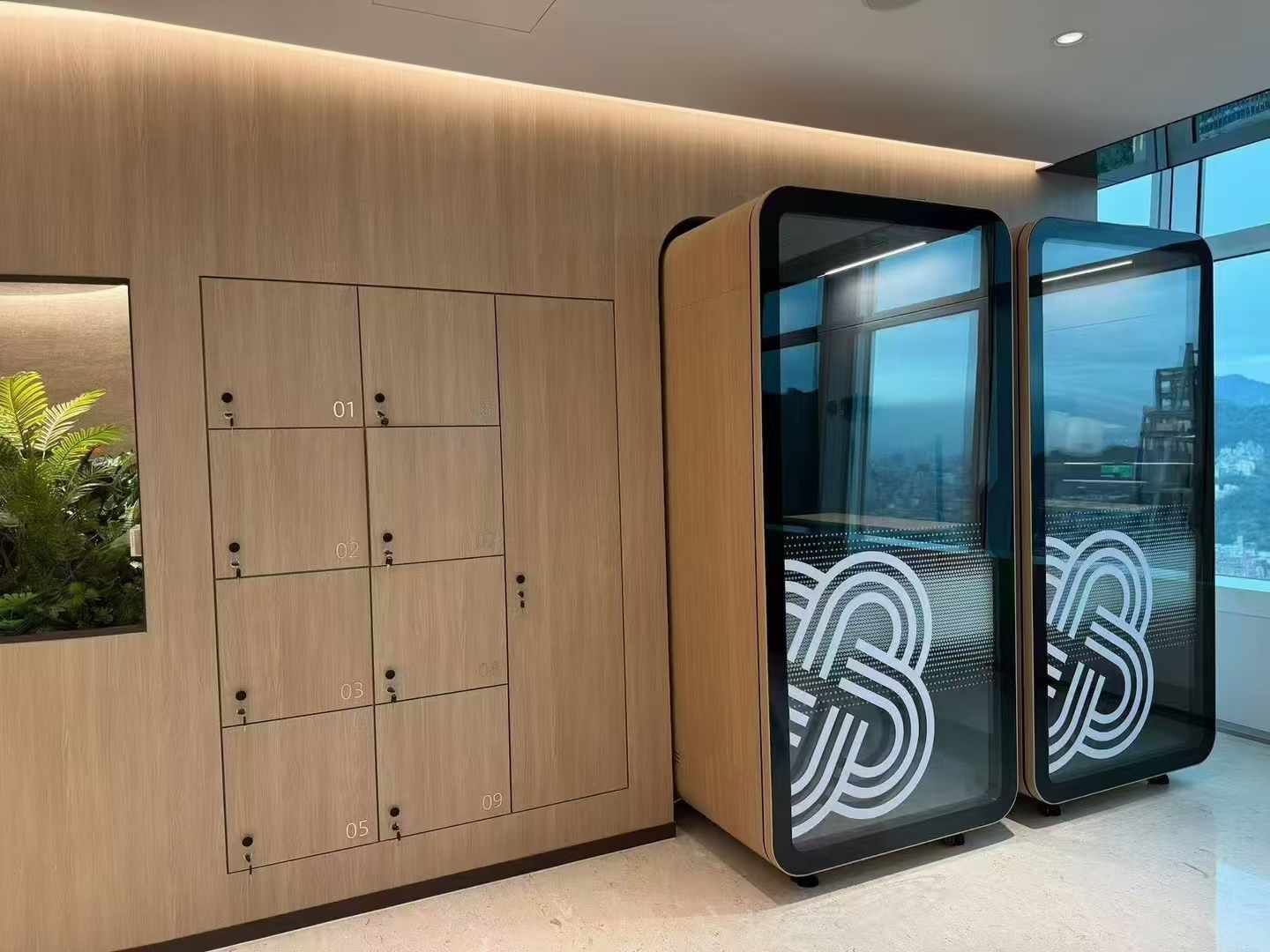 Open Office Phone Booth: How Much Noise Can It Block? Open Office Phone Booth: How Much Noise Can It Block?