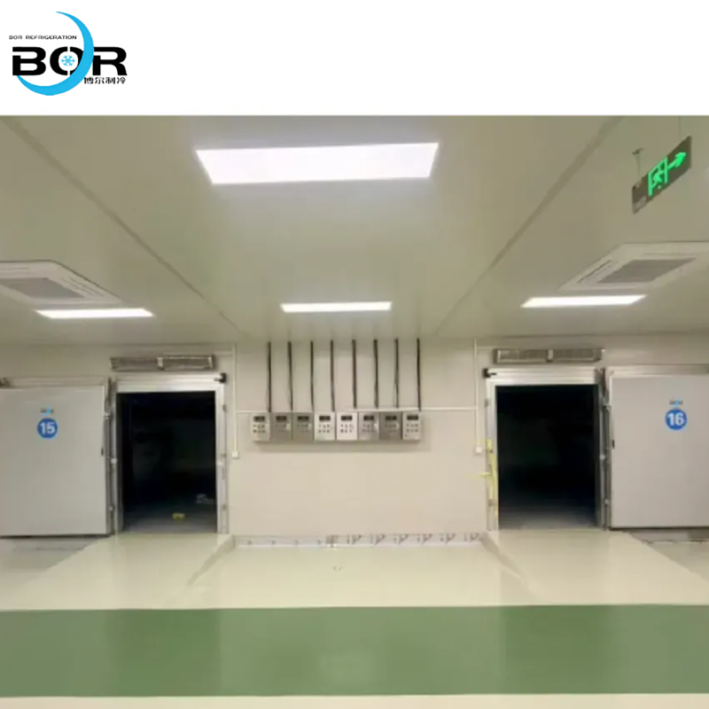 Manual sliding door