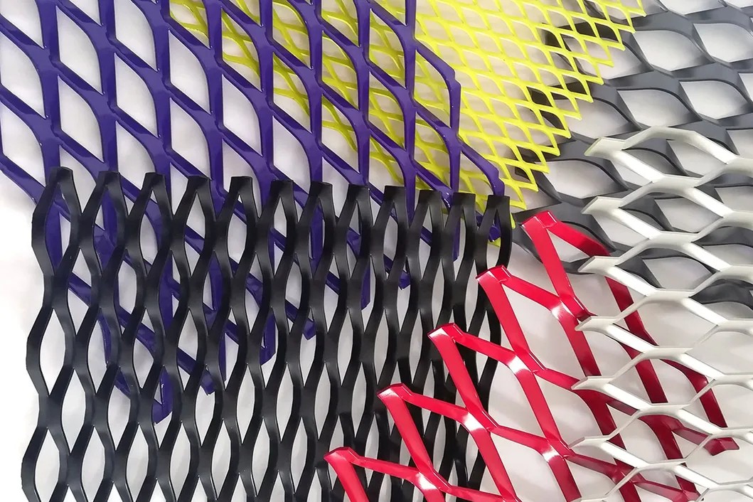 3-off-Stainless-Mild-Steel-Xs-Expanded-Metal-Mesh-Ceiling