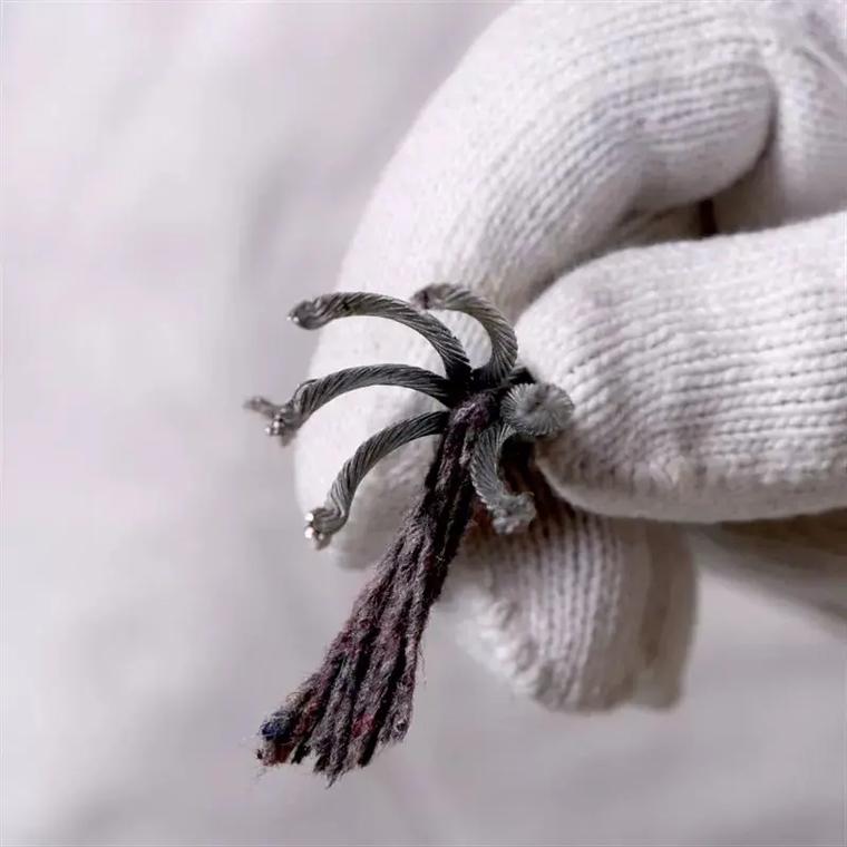 Câble en acier galvanisé 6x12+7FC 3-12mm utilisé pour l'arrimage, le remorquage, les charges légères et l'agriculture