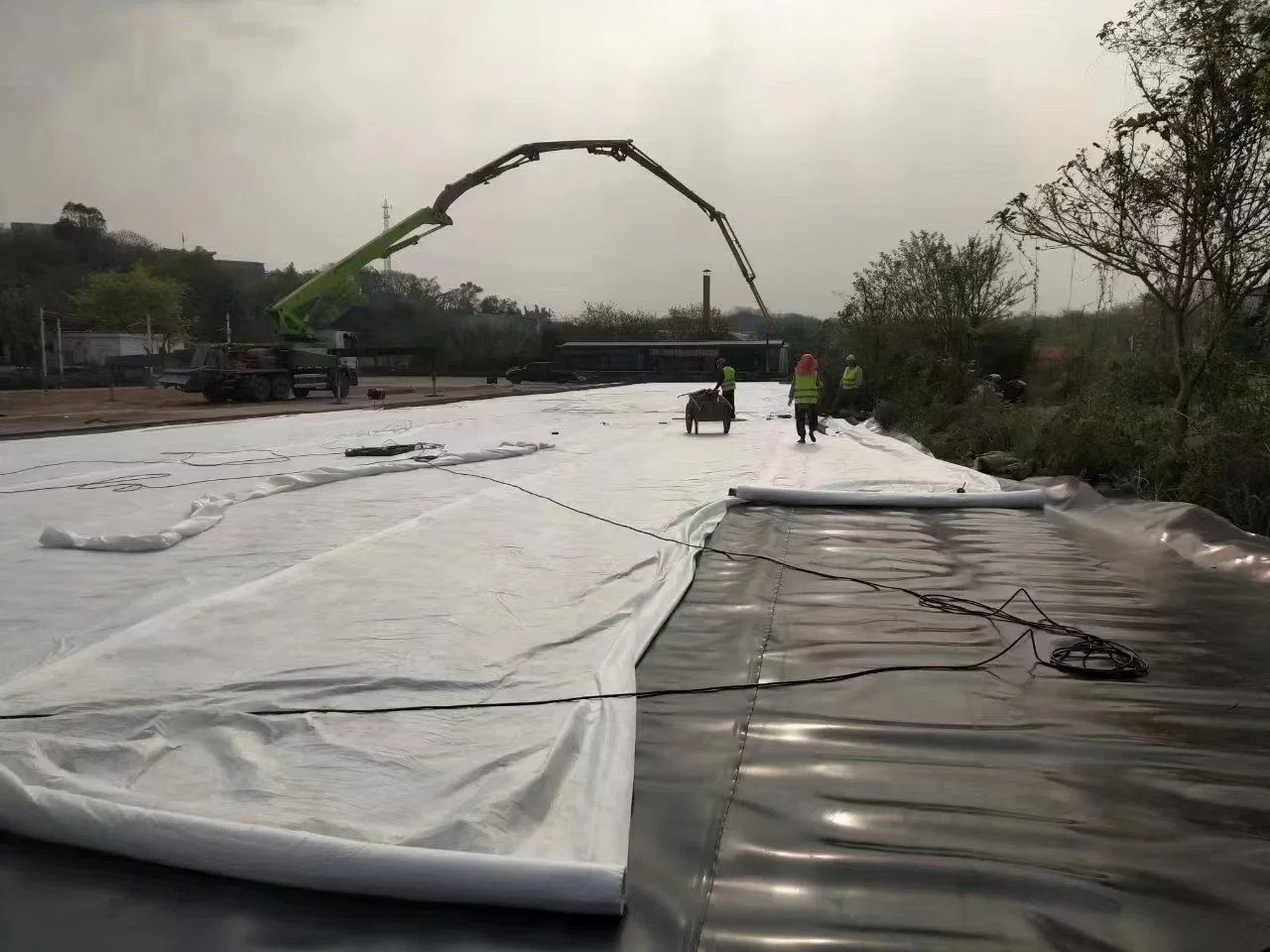 Géomembrane HDPE /LDPE /LLDPE/revêtement d'étang Géomembranes HDPE HDPE lisse pour ferme piscicole