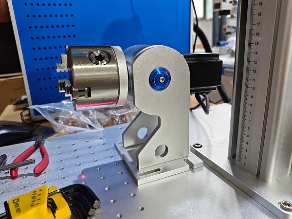 Machine de marquage laser à fibre (12)