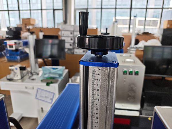 Machine de marquage laser à fibre (8)