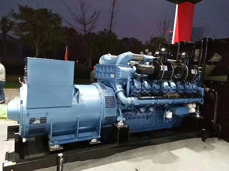 CLIENTE DE SINGAPURA COMPRA GERADOR DIESEL DE 400KW