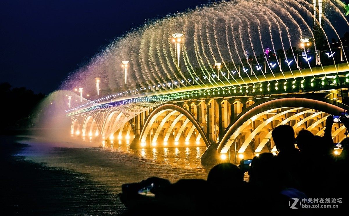One-dimensional Water Curtain for Bridge Structure