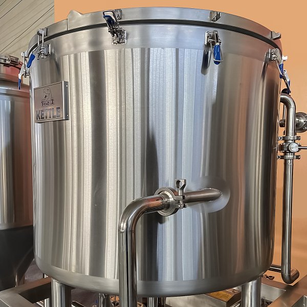 1. Effective volume=200L, max volume=250L</br>2. Atmospheric pressure lid</br>3. 6kw electric element</br>4. Tangent whirlpool inlet</br>5. Temperature Probe&PT-100