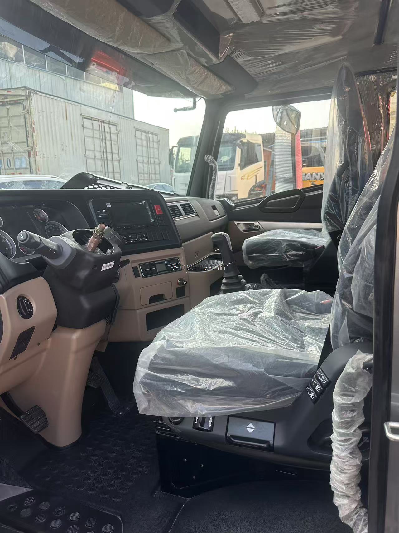 Pièces détachées pour carrosserie de camion HOWO NX HAHAN : cabine complète personnalisée, neuve, de haute qualité, fabriquée par WOPU en Chine.