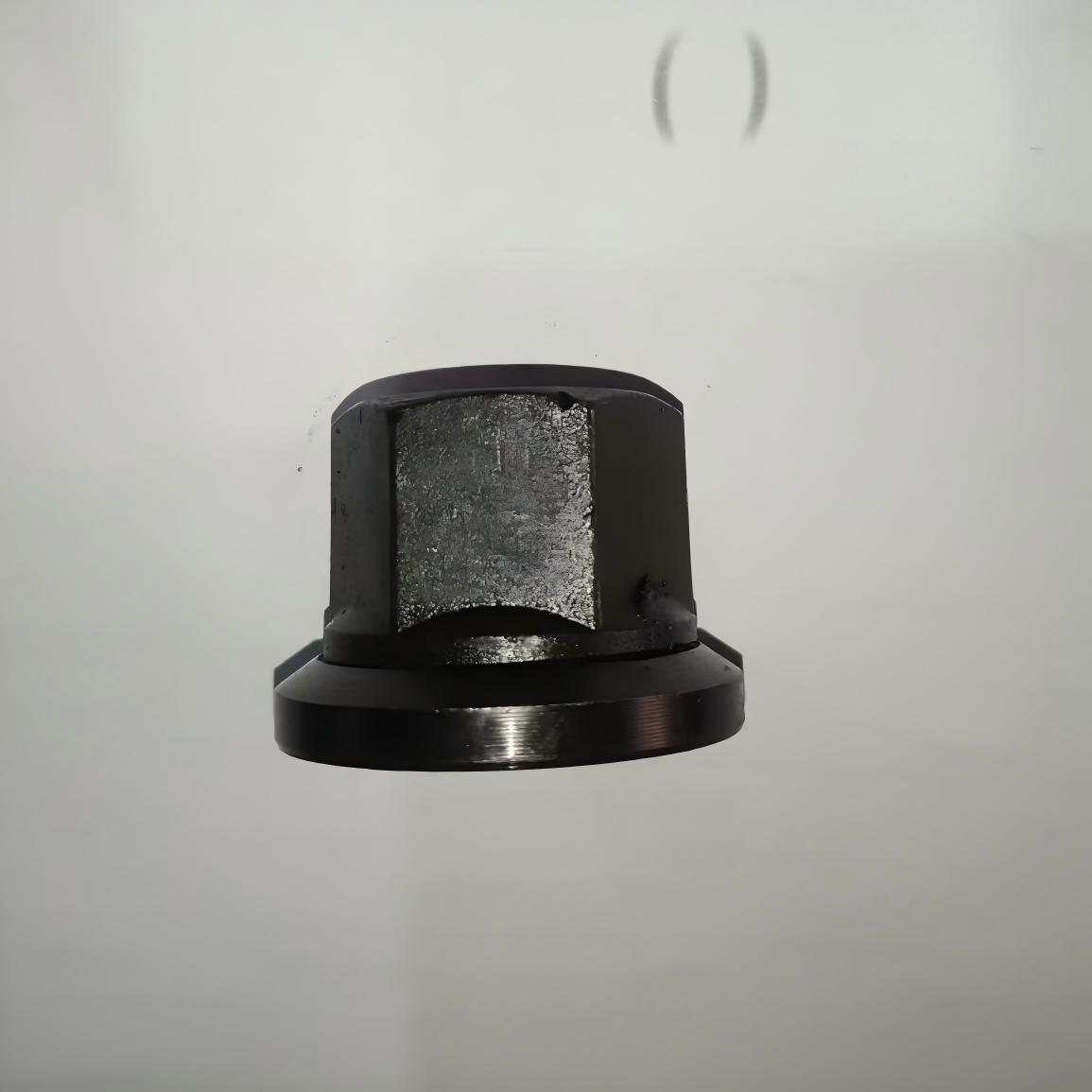 Écrou de roue arrière HOWO AZ9112340123-1 écrou de moyeu de roue d’essieu pour poids lourd pour camion SINOTRUK