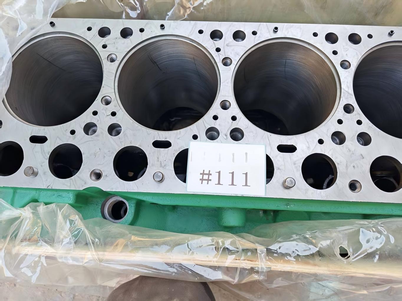 Bloc-cylindres de moteur WEICHAI WD615 371HP 61500010383 pour SINOTRUK HOWO