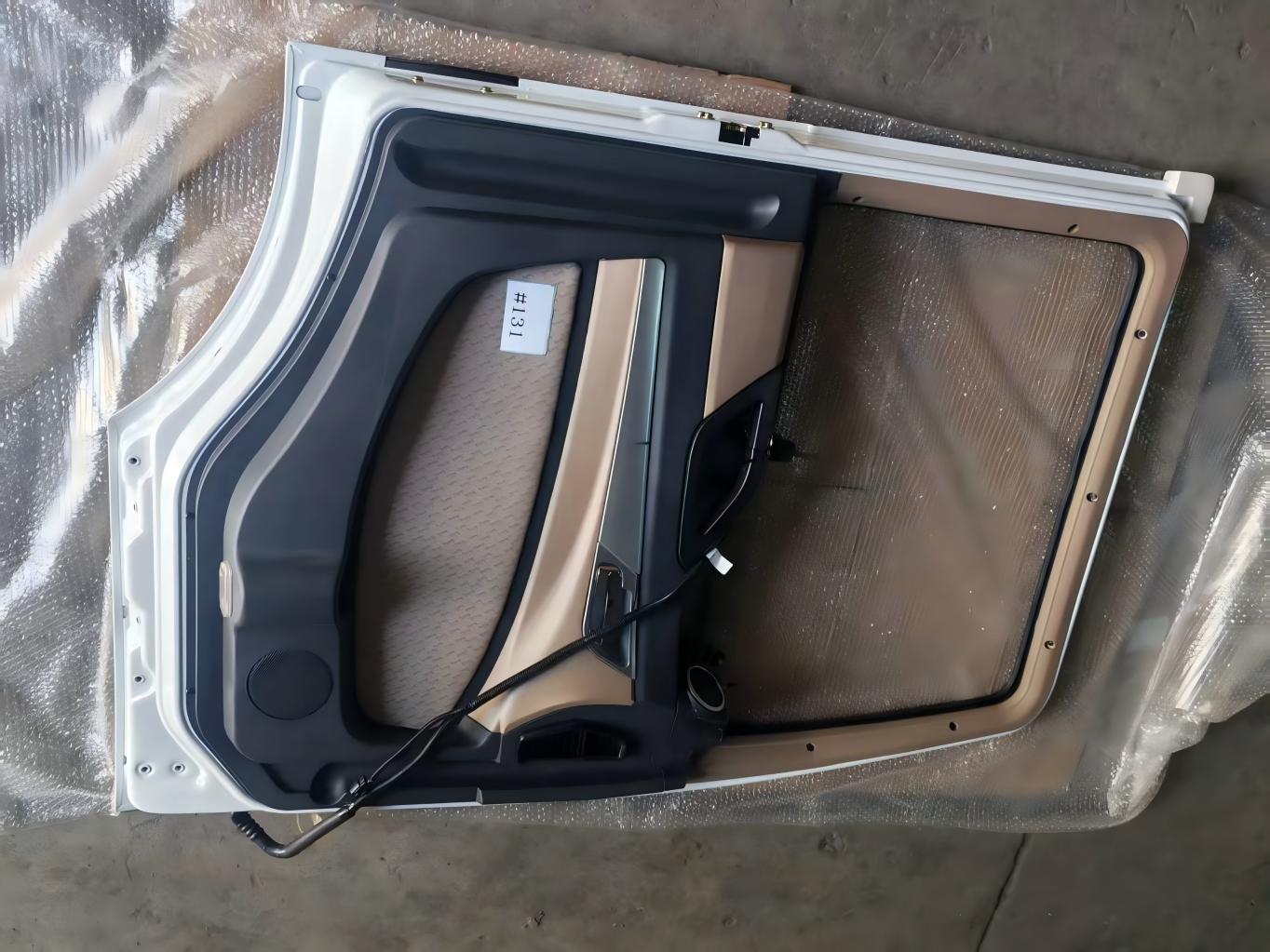 Ensemble d’interrupteur de porte gauche SINOTRUK HOWO TX AZ1671210103 avec faisceau de câblage et capteur blanc