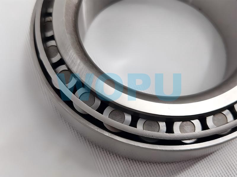 HM220149 / HM220110 / WG99810220149 Roulement de roue arrière pour pièces de rechange de camion SINOTRUK FUVA