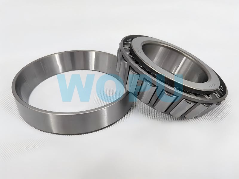 Roulement à rouleaux coniques de moyeu de roue 7517 / DS32217 / 32217 / 7517E pour pièces détachées de camion SINOTRUK HOWO 153