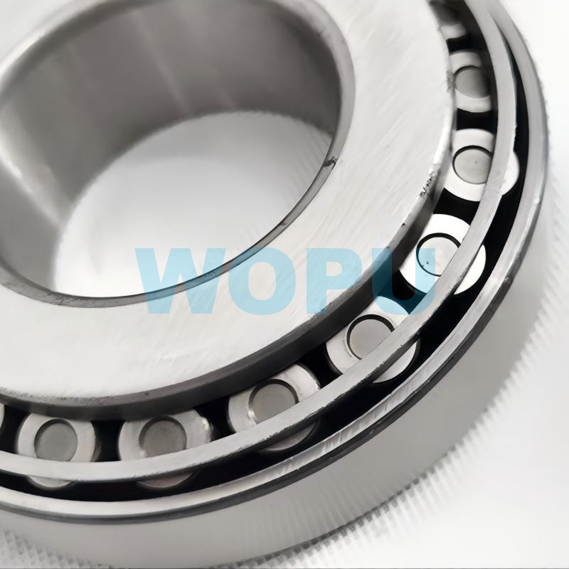 Roulement de différentiel HM813843 / HM813810 pour essieu 459 de camion SINOTRUK HOWO Qingte, pièces détachées pour camions