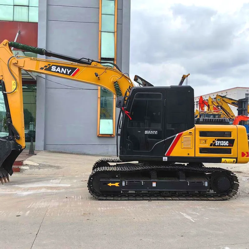 Nouvelle excavatrice Sany SY135C