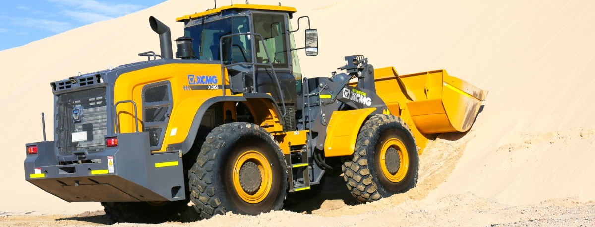 XC 956 loader (14) XC 956 loader (14)