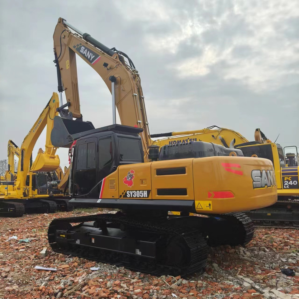 Escavadeira Sany SY305H novinha em folha