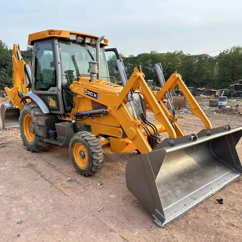 Retroescavadeira JCB 3CX Nova