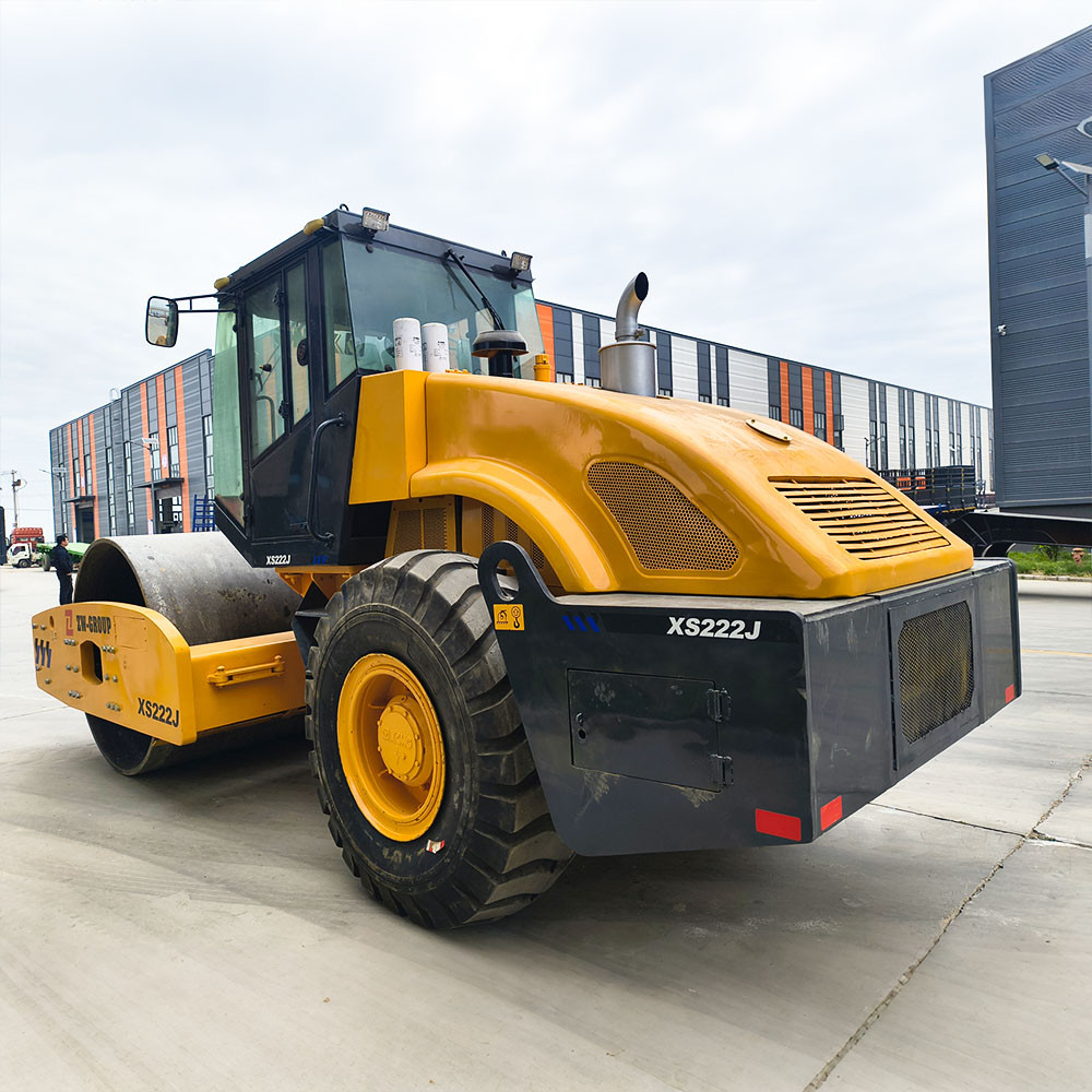 Brand New XCMG XS222J Road Roller (3) Brand New XCMG XS222J Road Roller (3)