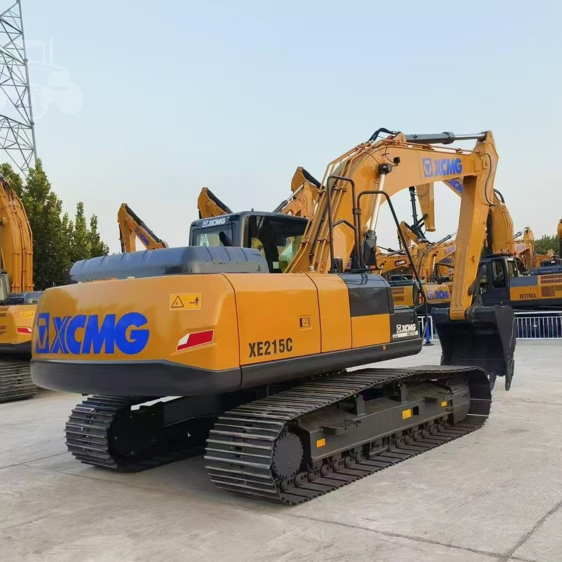 Excavadora XCMG XE245G completamente nueva