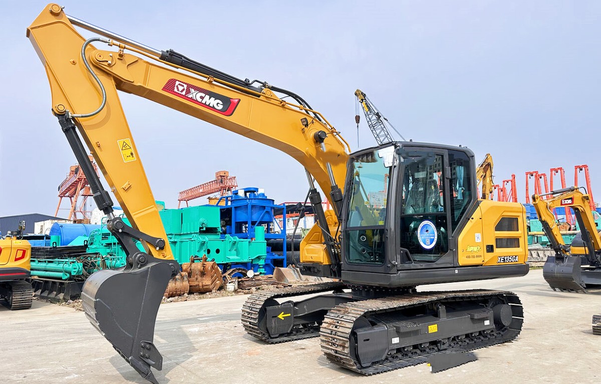 Excavadora XE135GA completamente nueva
