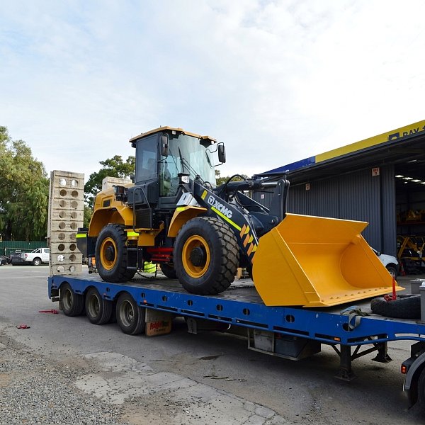 Cargadora de ruedas XCMG XC938 nueva