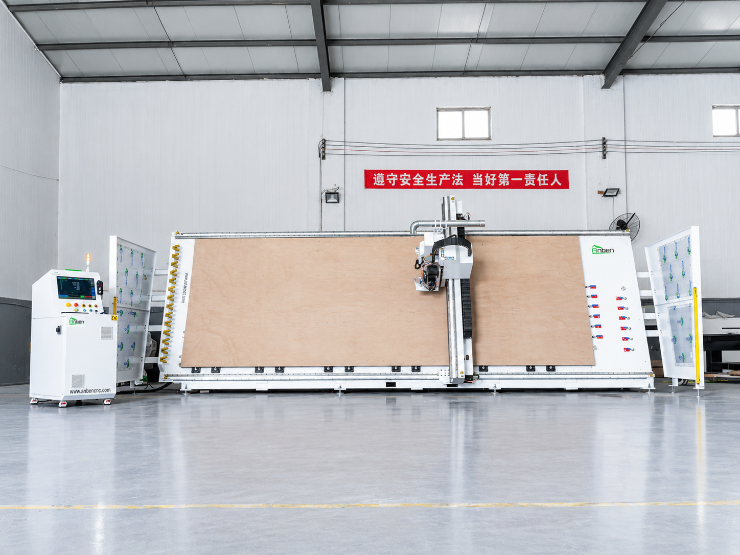 V-2162 vertical cnc router2