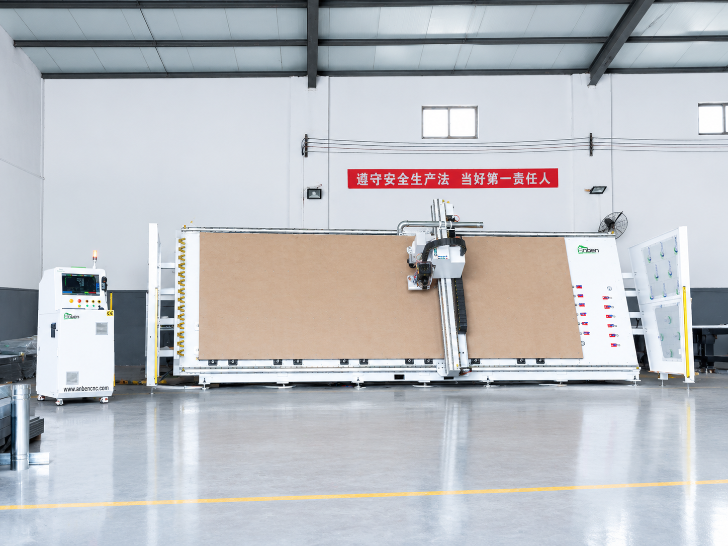 V-2162 vertical cnc router3