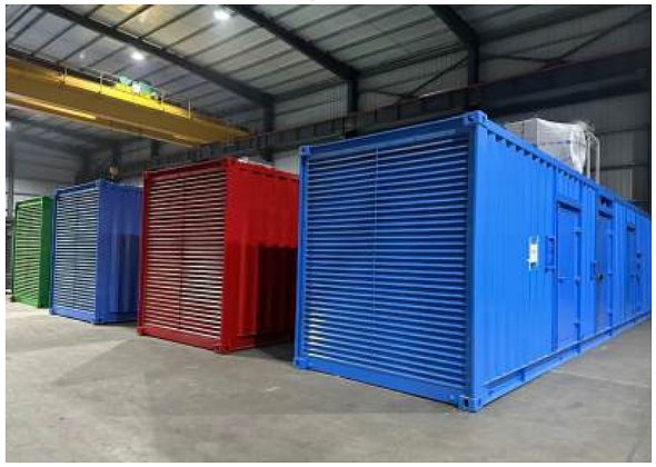 Four 1000KW high-voltage units in a domestic data center
