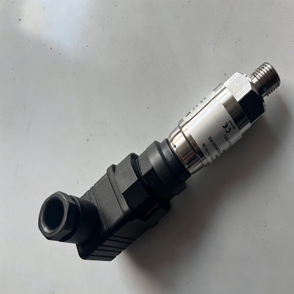 Barksdale BT5-T5-16BG-P9-C 0-160Bar Pressure Transmitter New Original 1-year Warranty Barksdale BT5-T5-16BG-P9-C 0-160Bar Pressure Transmitter New Original 1-year Warranty