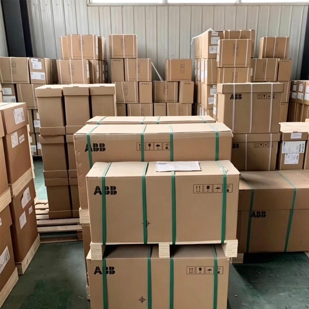 ABB ACS800-01-0004-5 Frequency Converter 2.2kW 3.4A 3Ph 380-500V AC Variable Frequency Drive New Original 1-year Warranty