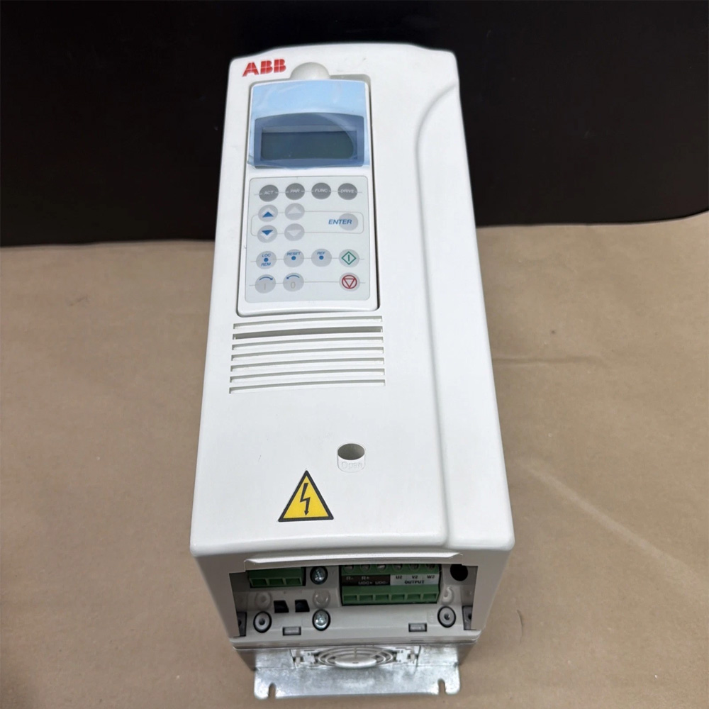 ABB ACS800-01-0004-5 Frequency Converter 2.2kW 3.4A 3Ph 380-500V AC Variable Frequency Drive New Original 1-year Warranty