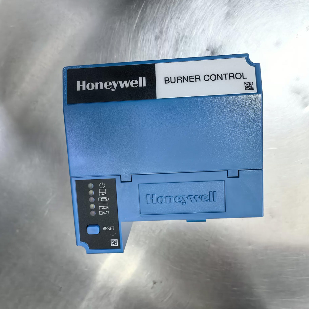 Honeywell RM7800L1038 120VAC 7800 Series Industrial Boiler Burner Safety Control New Original 1-year Warranty