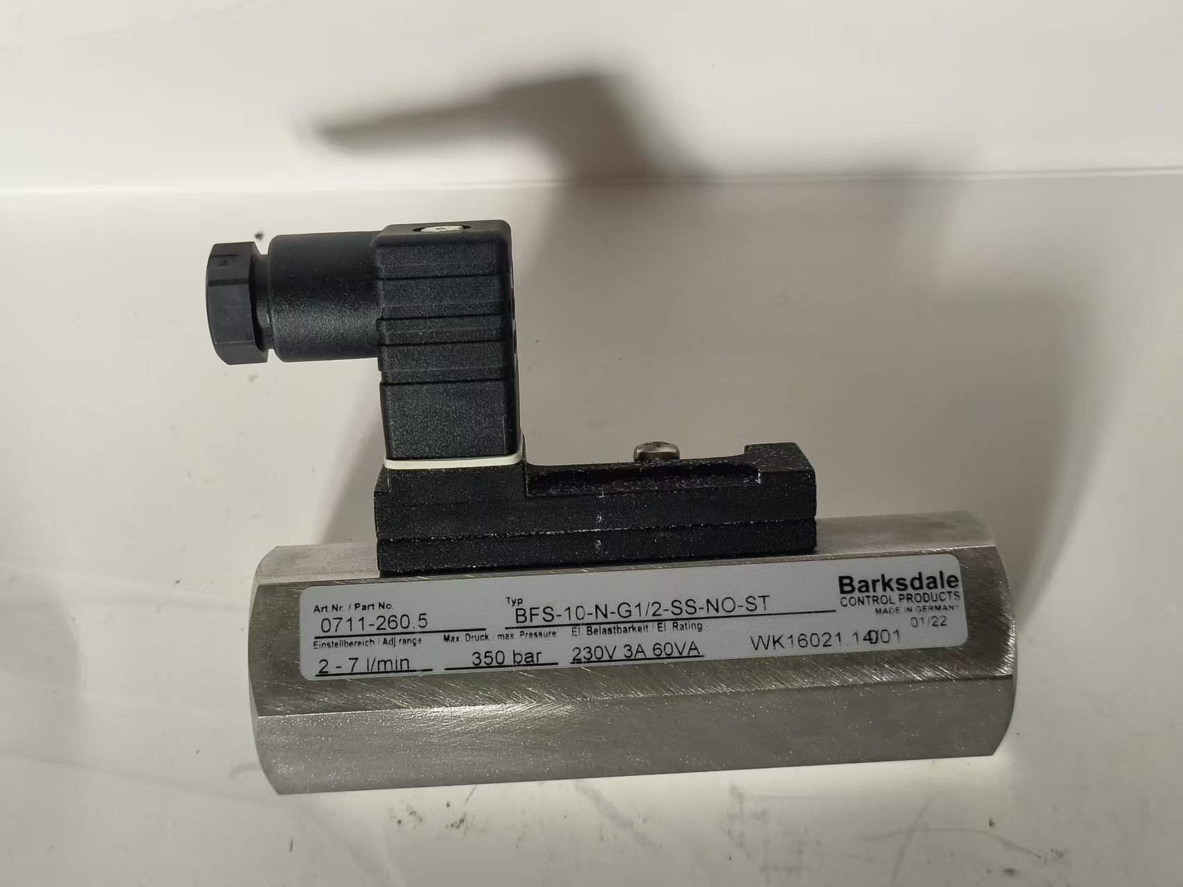 Barksdale 0711-260.5 Pressure Switch Adjustable New Original 1-year Warranty Barksdale 0711-260.5 Pressure Switch Adjustable New Original 1-year Warranty