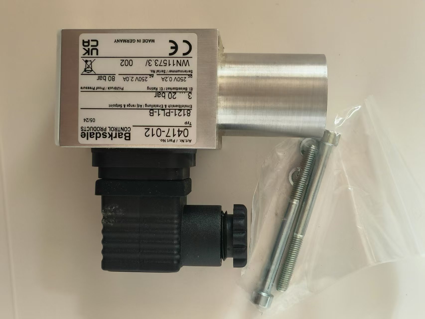 Barksdale 8121-PL1-B 0417-012 PL1 Series Miniature Pressure Switch New Original 1-year Warranty Barksdale 8121-PL1-B 0417-012 PL1 Series Miniature Pressure Switch New Original 1-year Warranty