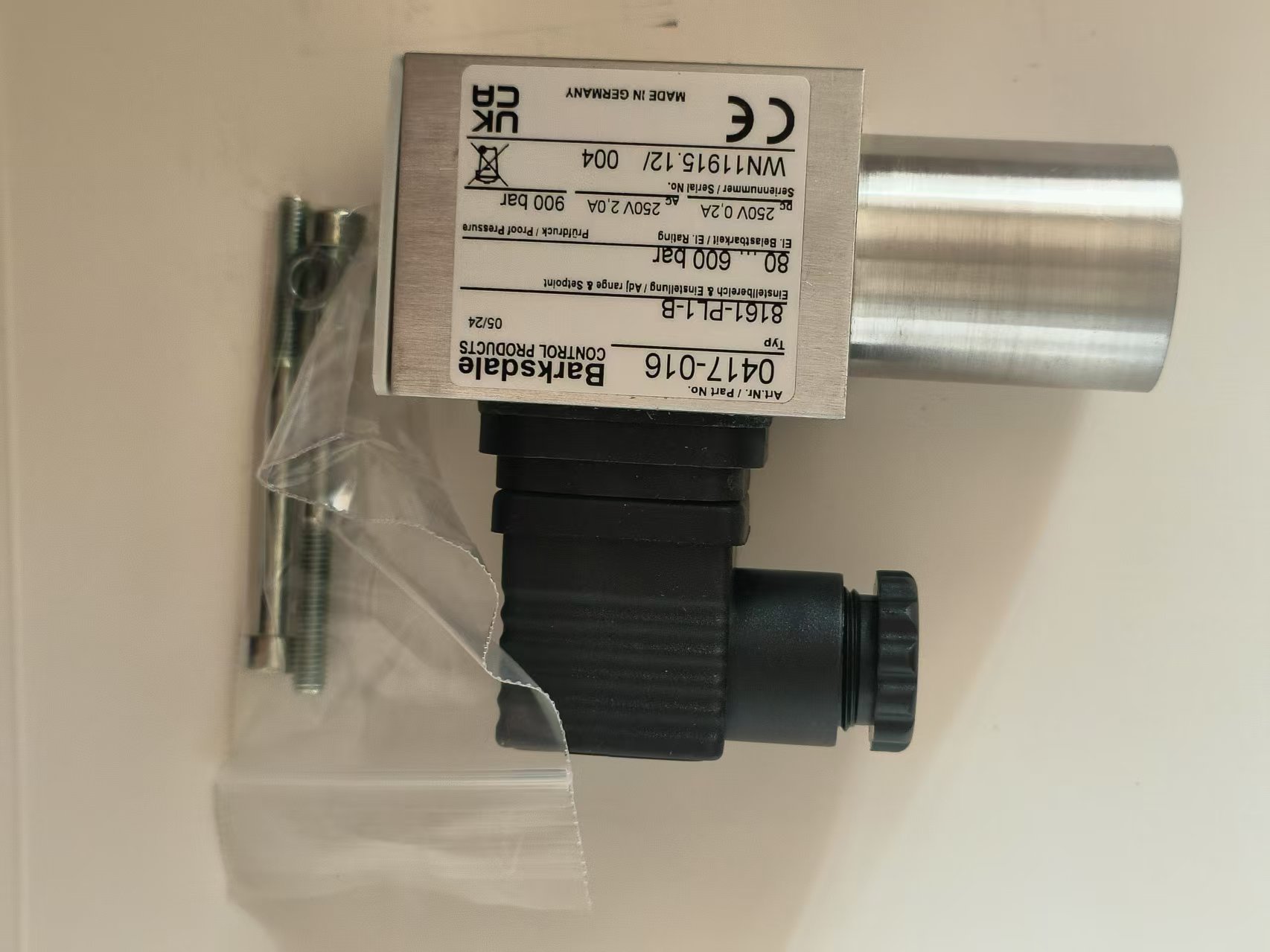 Barksdale 8161-PL1-B 0417-016 PL1 Mini Mechanical Pressure Switch New Original 1-year Warranty Barksdale 8161-PL1-B 0417-016 PL1 Mini Mechanical Pressure Switch New Original 1-year Warranty