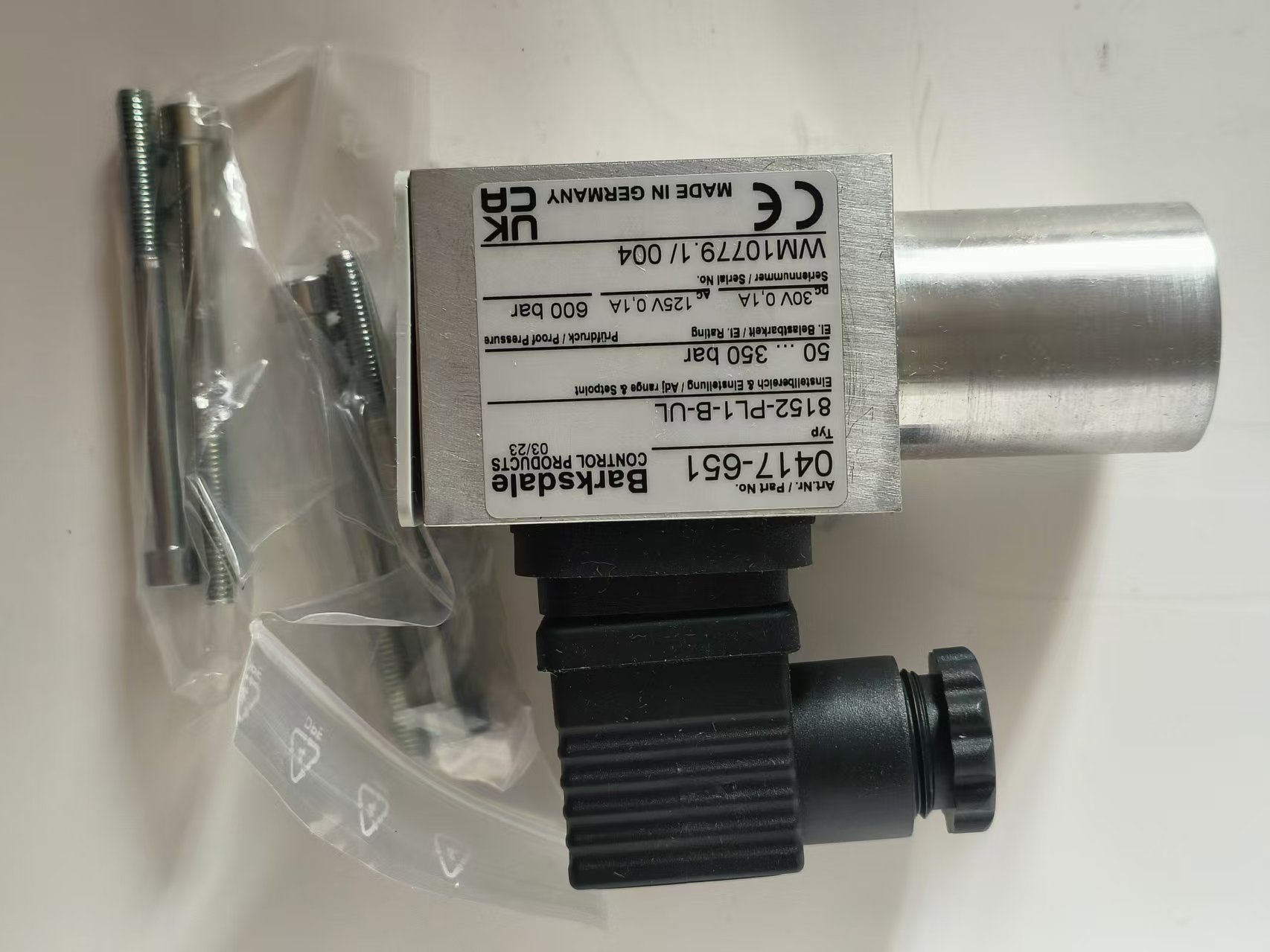 Barksdale 8152-PL1-B-UL 0417-651 PL1 UL Certified Pressure Switch New Original 1-year Warranty Barksdale 8152-PL1-B-UL 0417-651 PL1 UL Certified Pressure Switch New Original 1-year Warranty