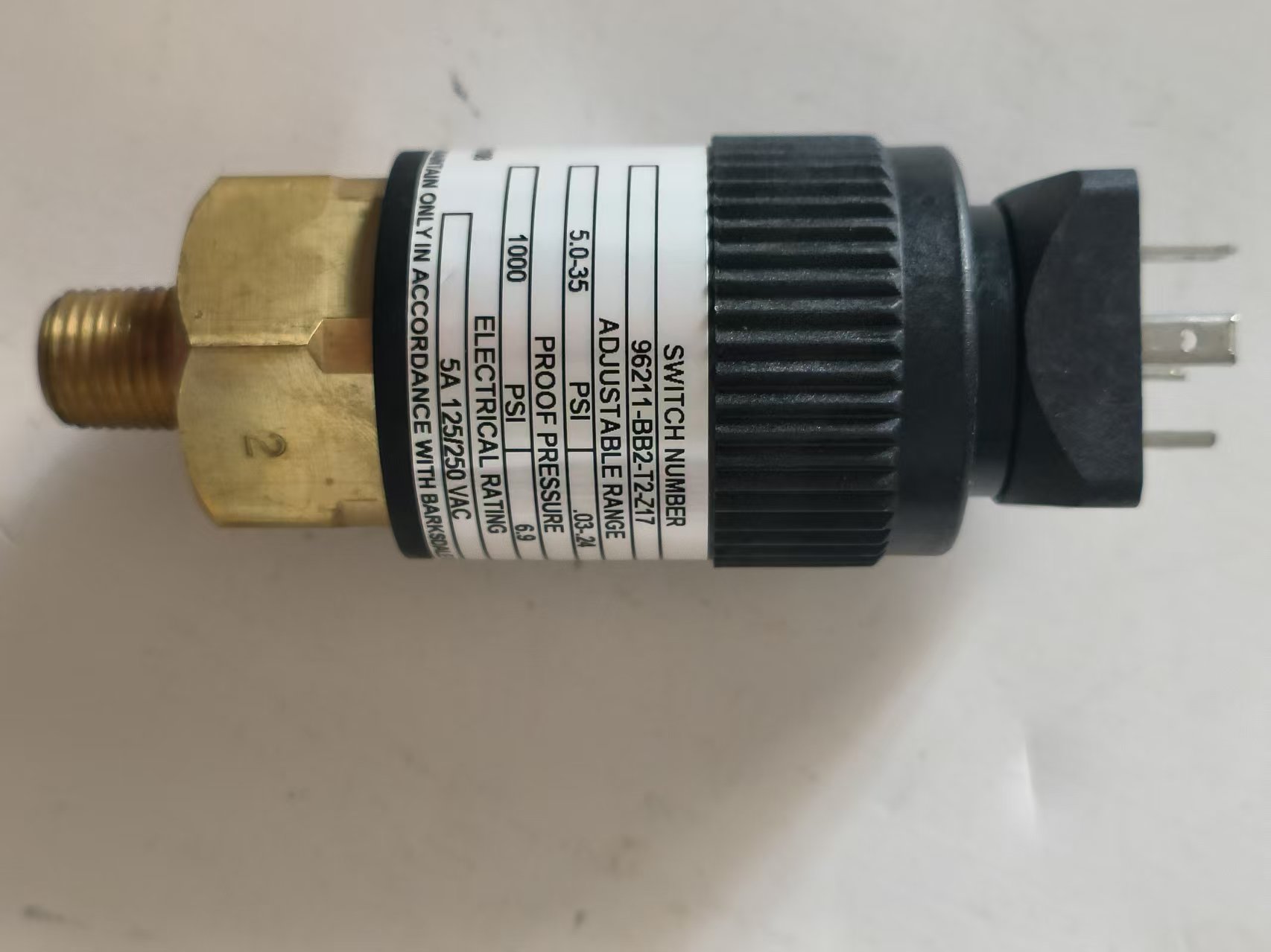 Barksdale 96211-BB2-T2-Z17 Compact Pressure Switch, Brass, Z17 New Original 1-year Warranty