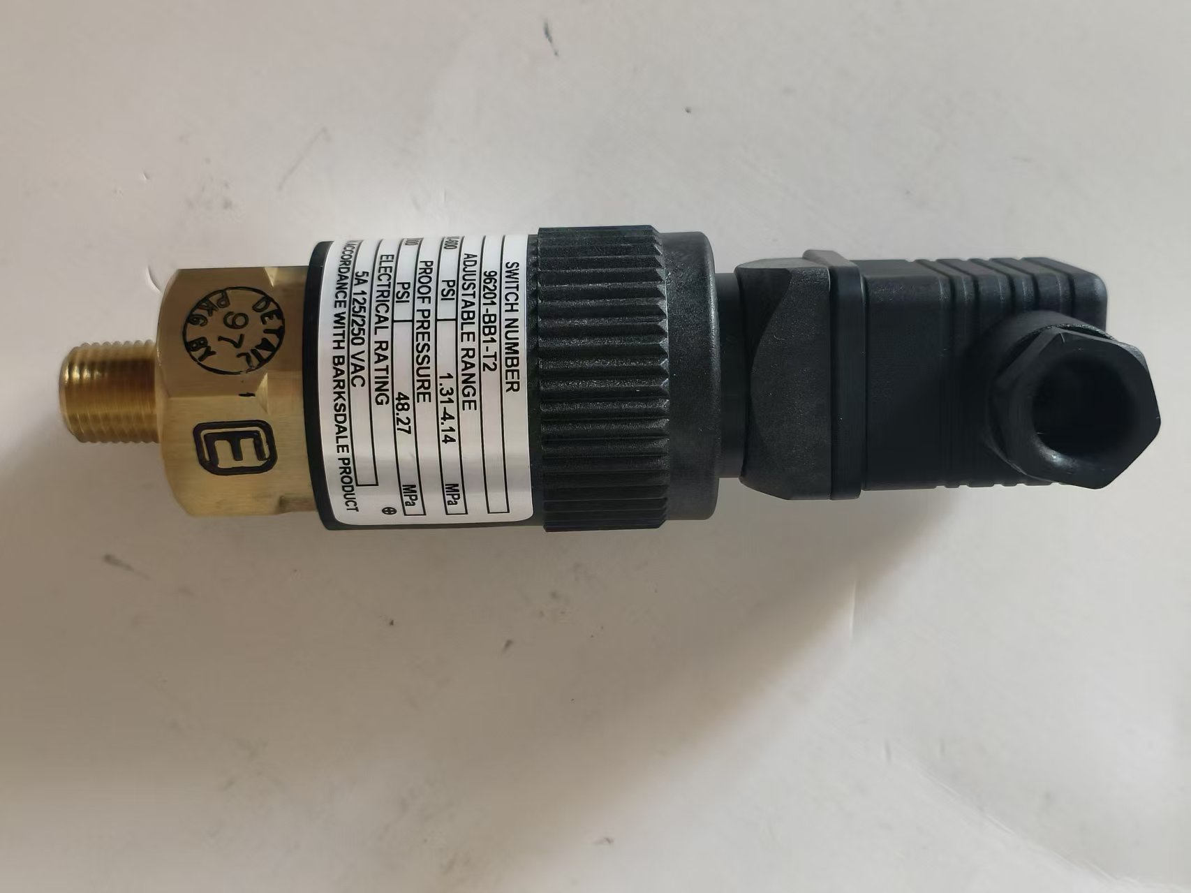 Barksdale 96201-BB1-T2 Compact Mechanical Pressure Switch New Original 1-year Warranty