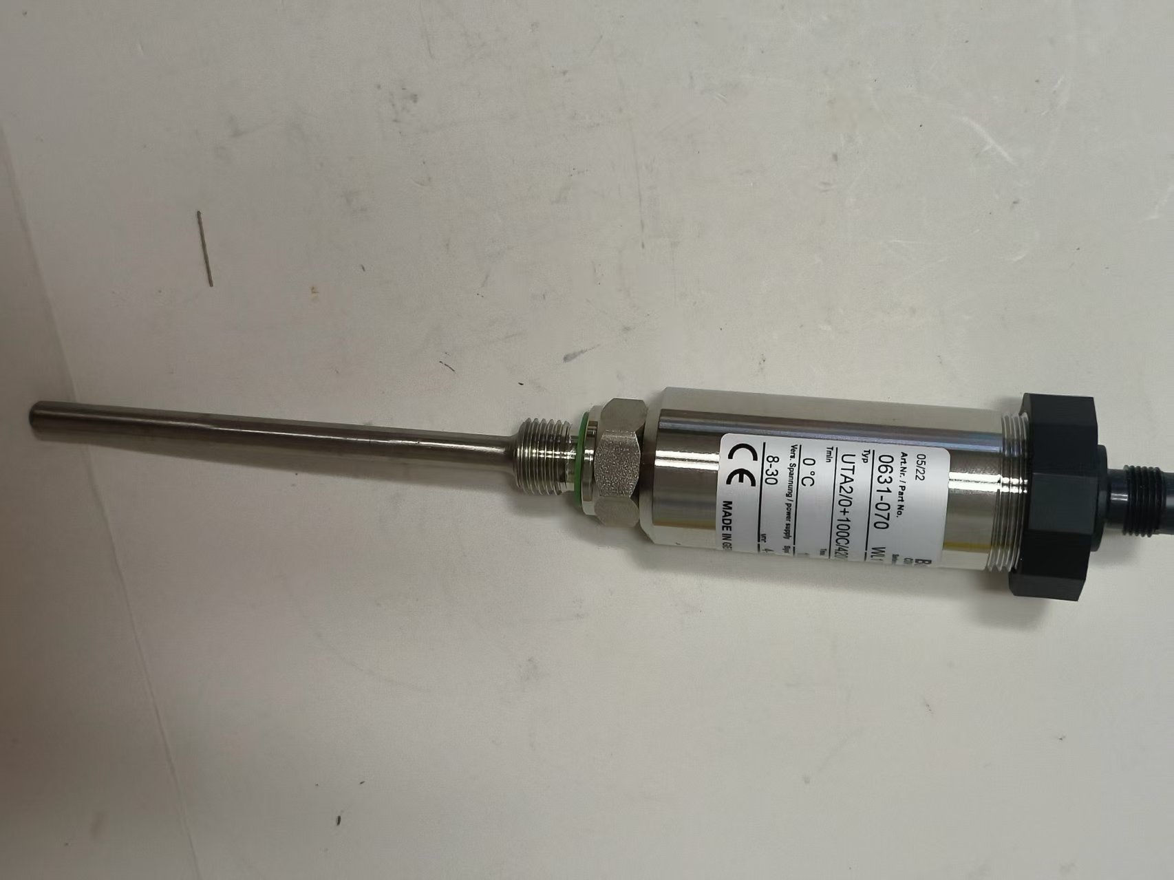 Barksdale UTA2/0+100C/420/G1/4E M12/100F 0631-070 Temperature Transmitter New Original 1-year Warranty