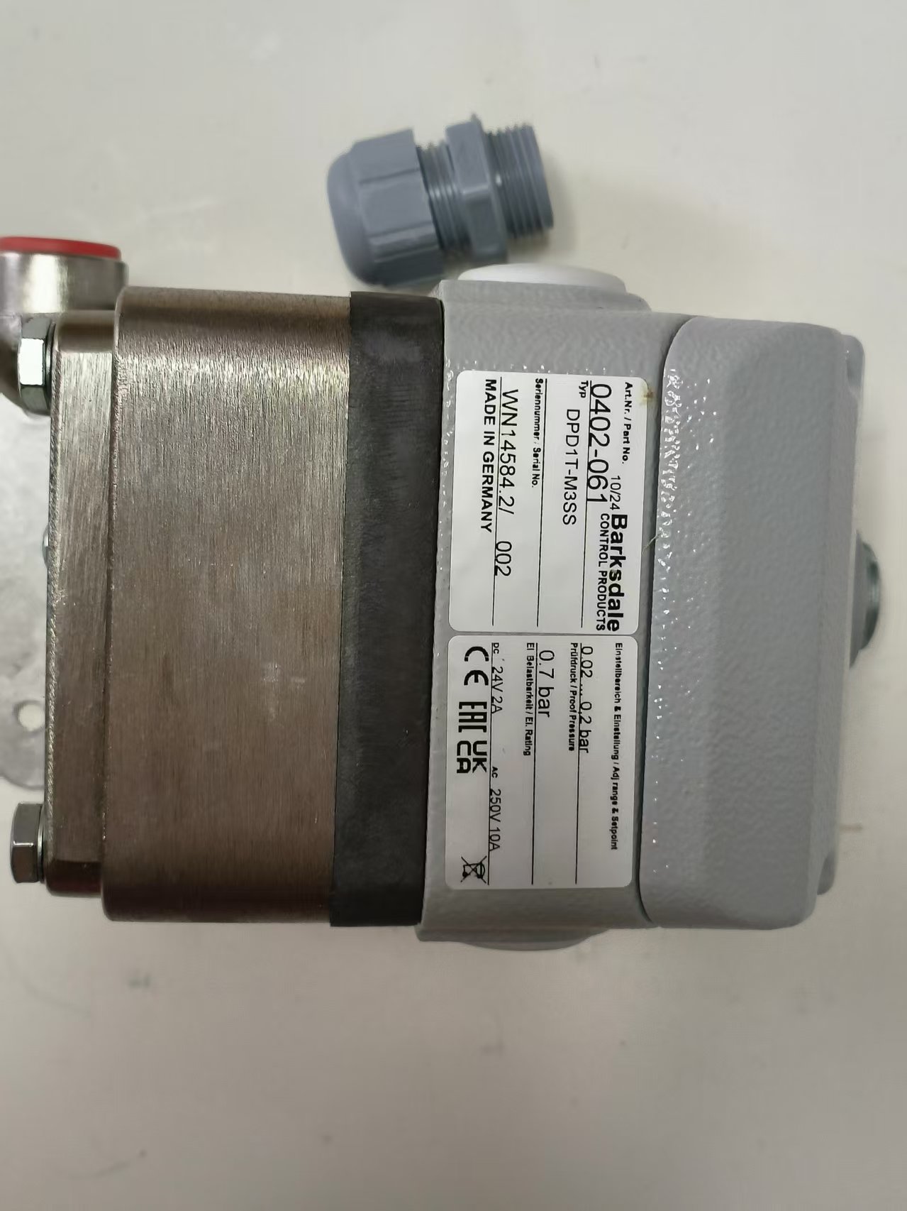 Barksdale 0402-061 DPD1T-M3SS Differential Pressure Switch, 316SS, High Pressure New Original 1-year Warranty