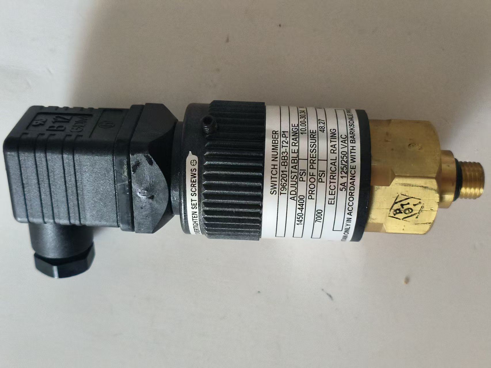Barksdale T96201-BB3-T2-P1 Multi-option Compact Pressure Switch New Original 1-year Warranty Barksdale T96201-BB3-T2-P1 Multi-option Compact Pressure Switch New Original 1-year Warranty